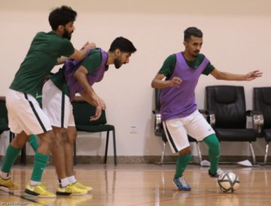 أخضر الصالات يصل الإمارات استعدادا لـ«غرب آسيا»