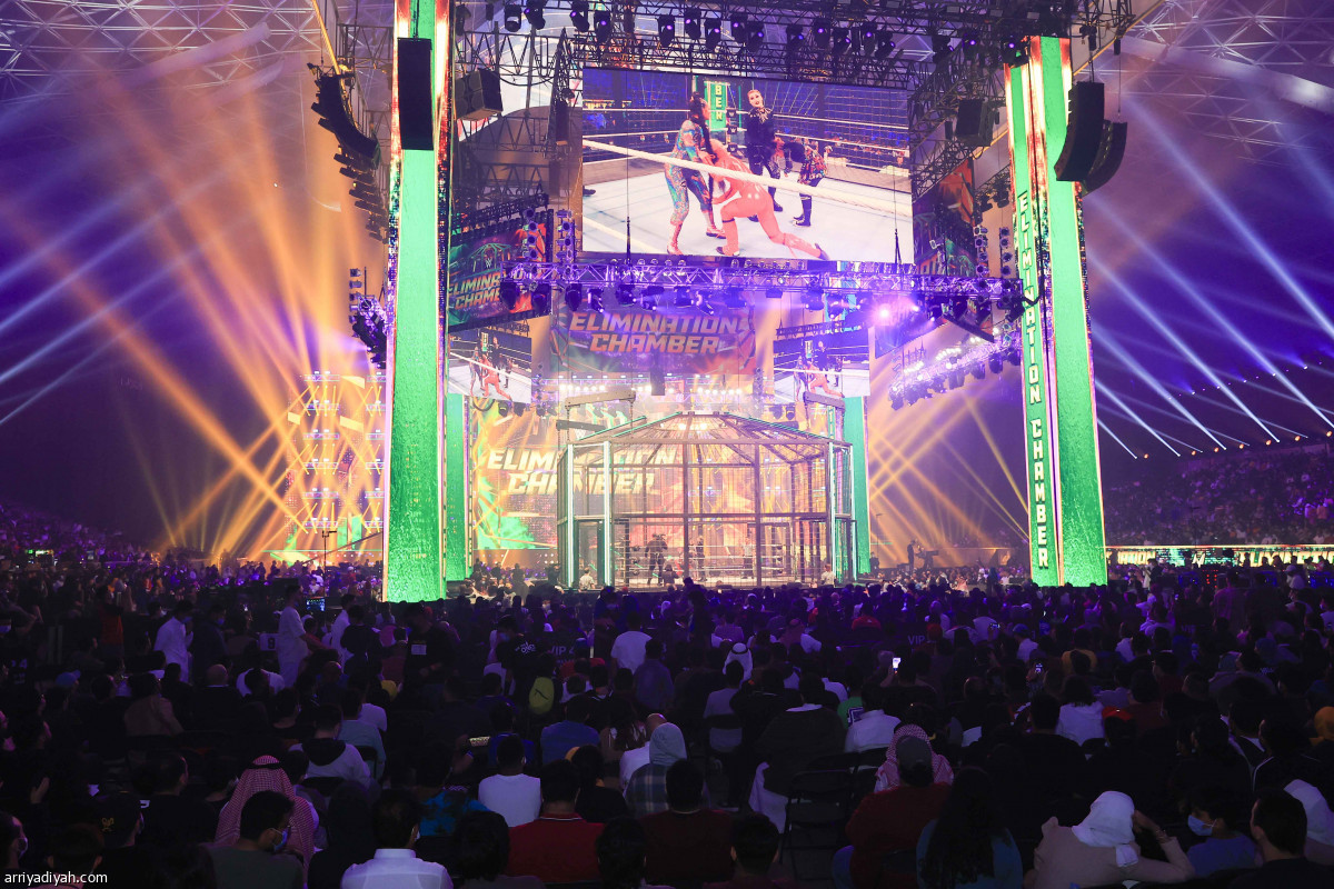 نجوم WWE يتألقون في جدة
