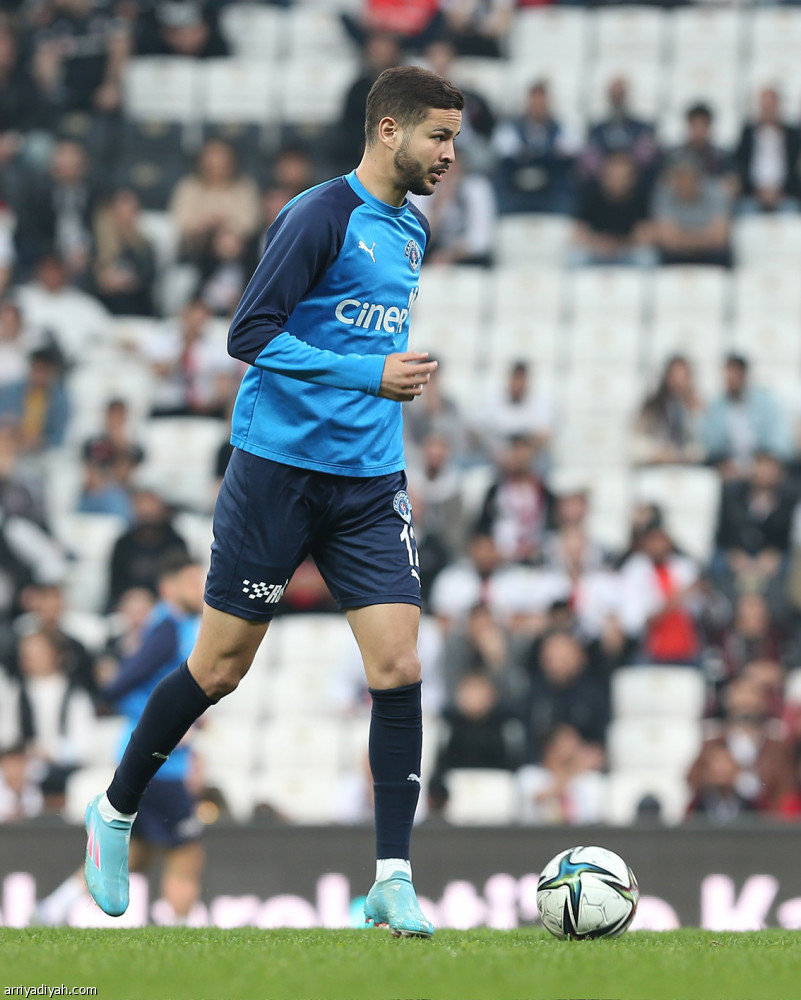 «الفراعنة»
يتجاوز الأهلي والزمالك