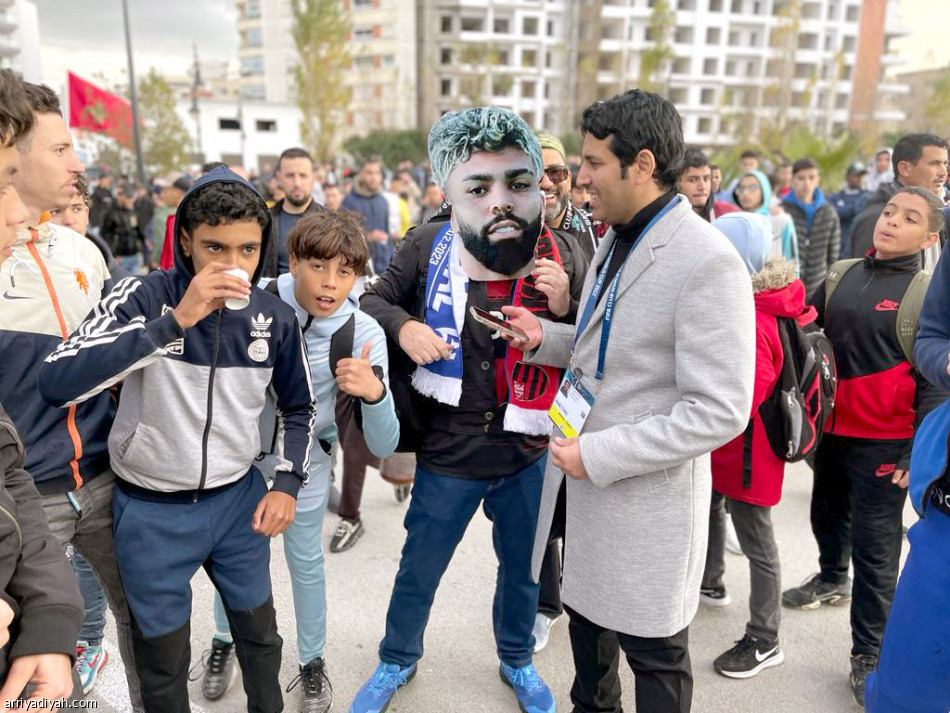 نيفيز
يعلّم البرازيليين حب الهلال