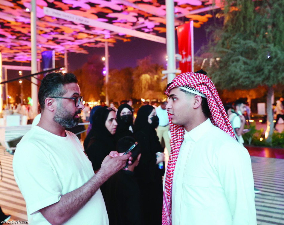 زوار «إكسبو»:
الشارقة طريق المونديال