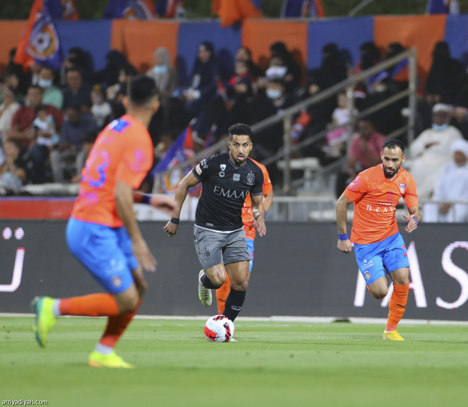 الفيحاء يسقط الهلال.. ويقلل حظوظه في اللقب