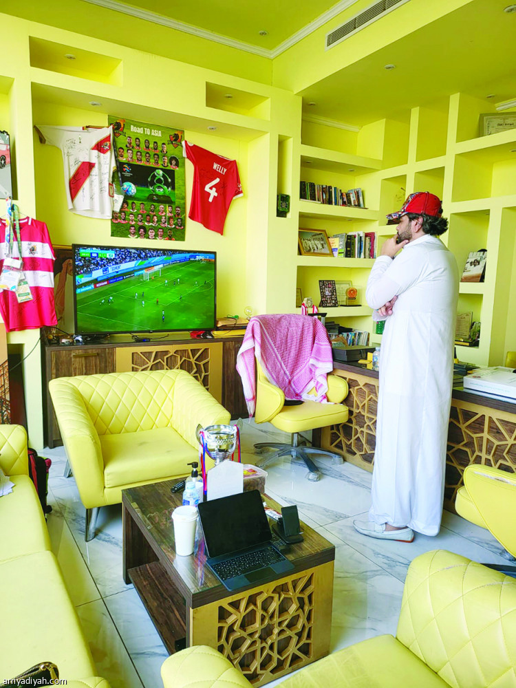 التوقيت
يرجح كفة المنازل