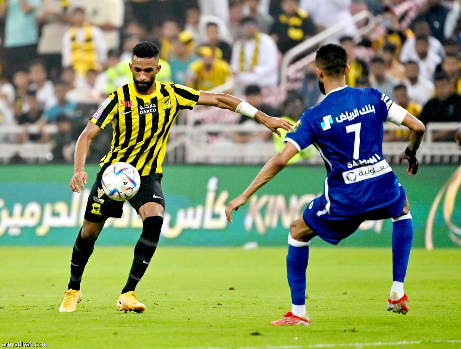 النيران الصديقة
تعود إلى «الكلاسيكو»