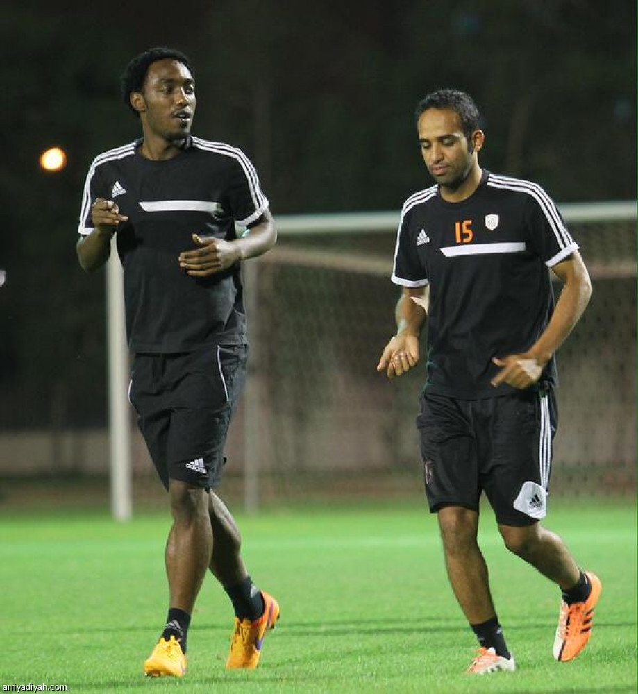 الشباب يهدد النصر بـ(معاذ)