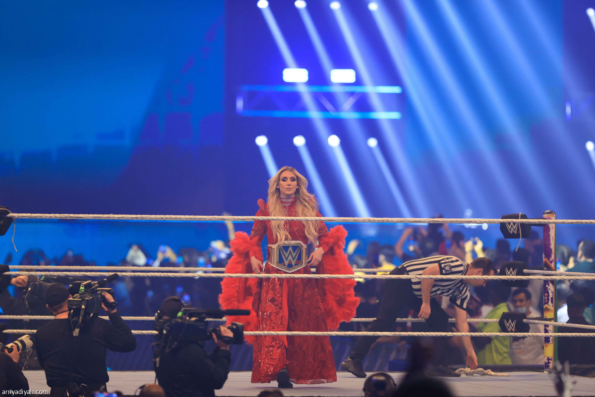 نجوم WWE يتألقون في جدة