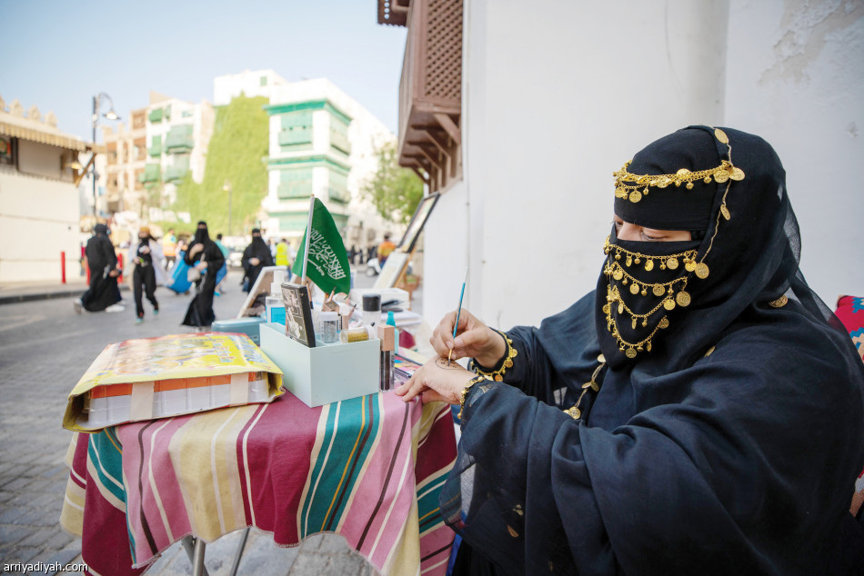جدة التاريخية.. بسطات ومعارض تشكيلية