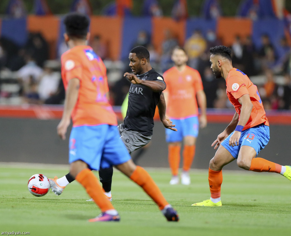 الفيحاء يسقط الهلال.. ويقلل حظوظه في اللقب