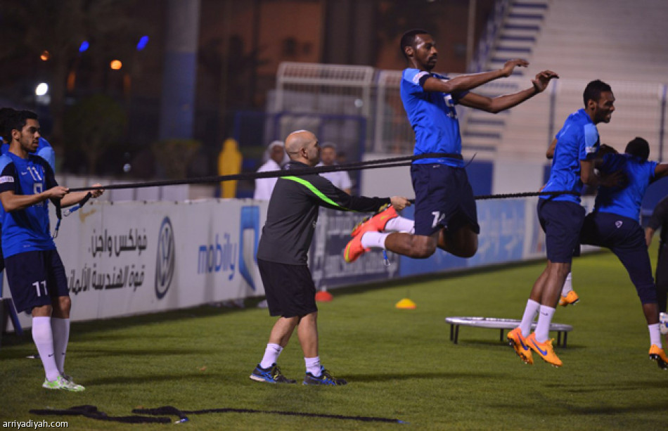 تدريبات الهلال تسلّم وتسليم