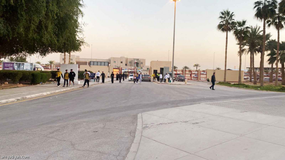 الغامدي
يتسلح بالسد العالي