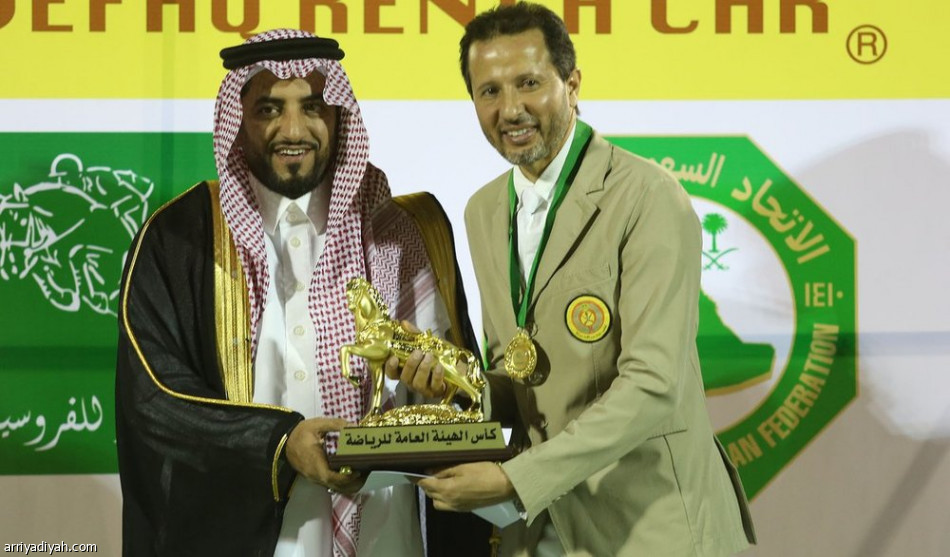  الفارس خالد العيد يتوج بكأس الهيئة العامة للرياضة