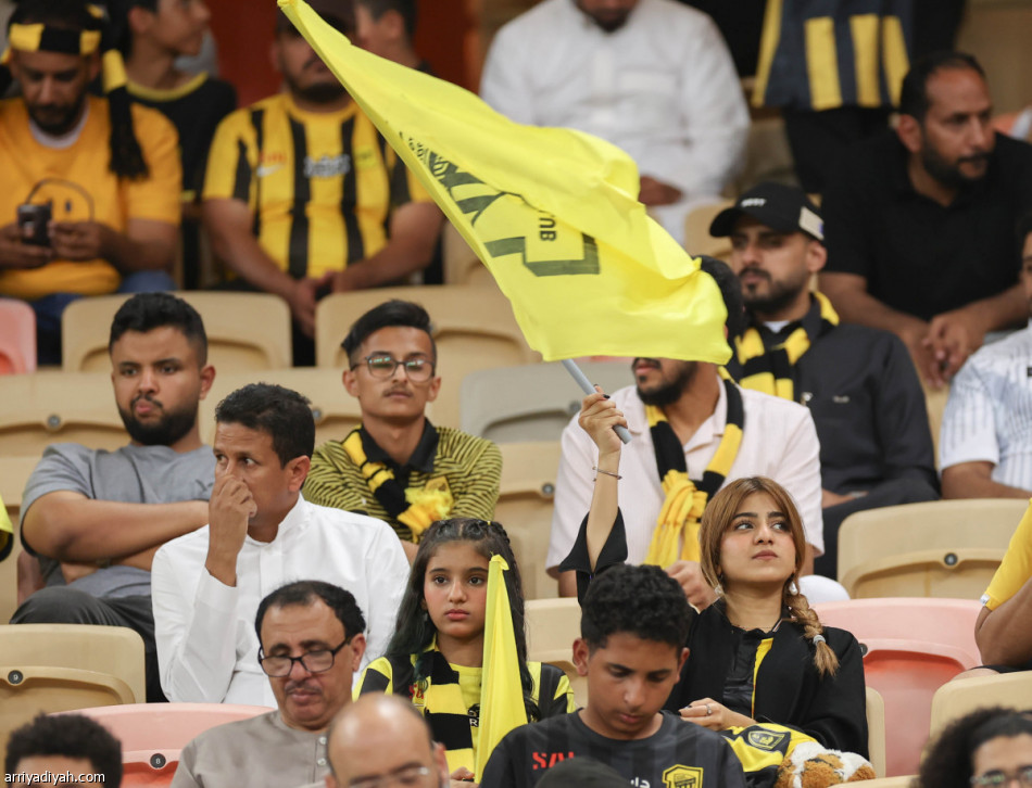 الاتحاد يلامس ذهب «روشن» بنقاط الباطن