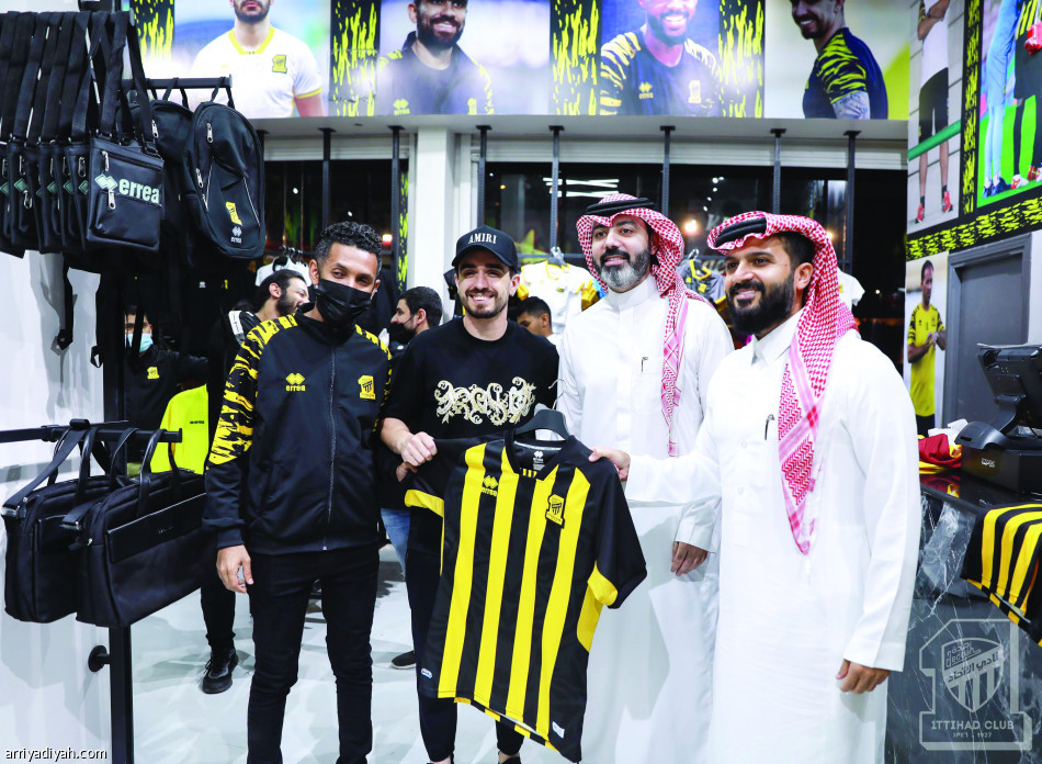 10 أعوام..
الاتحاد لا يهزم الأهلي