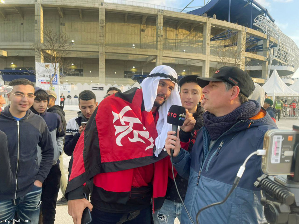 نيفيز
يعلّم البرازيليين حب الهلال