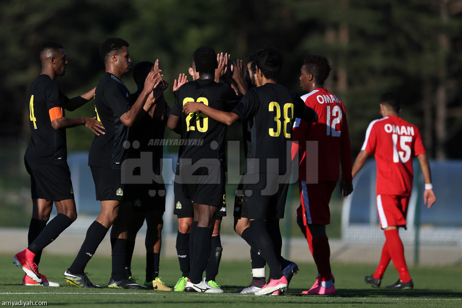النصر يكسب منتخب عمان بثلاثية