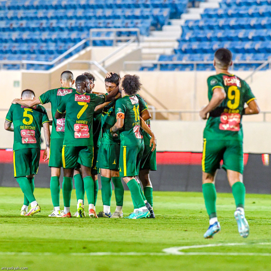 المرة الثالثة..
الخليج مع الثمانية
