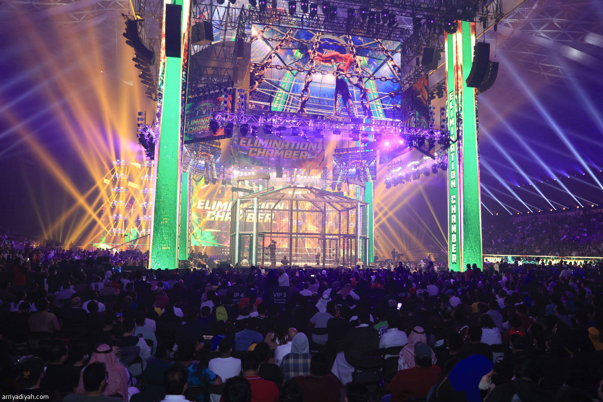 نجوم WWE يتألقون في جدة