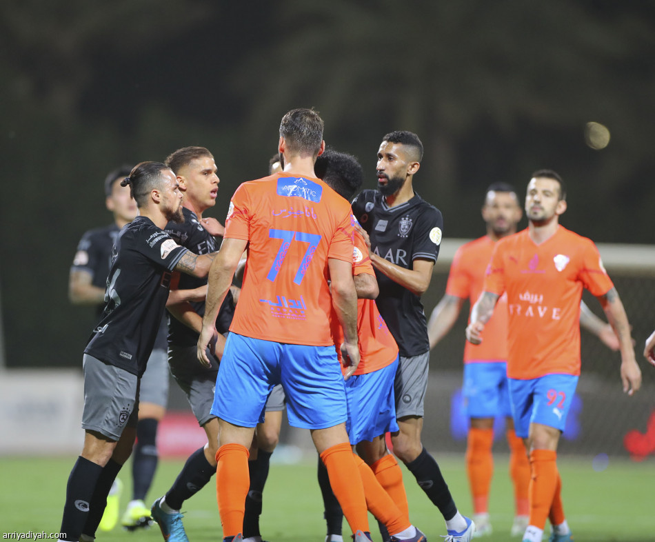 الفيحاء يسقط الهلال.. ويقلل حظوظه في اللقب